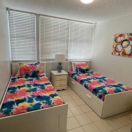 Ocean Front 2 Bedroom & Bath In Isla Verde 圣胡安 外观 照片
