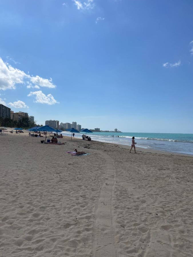 Ocean Front 2 Bedroom & Bath In Isla Verde 圣胡安 外观 照片
