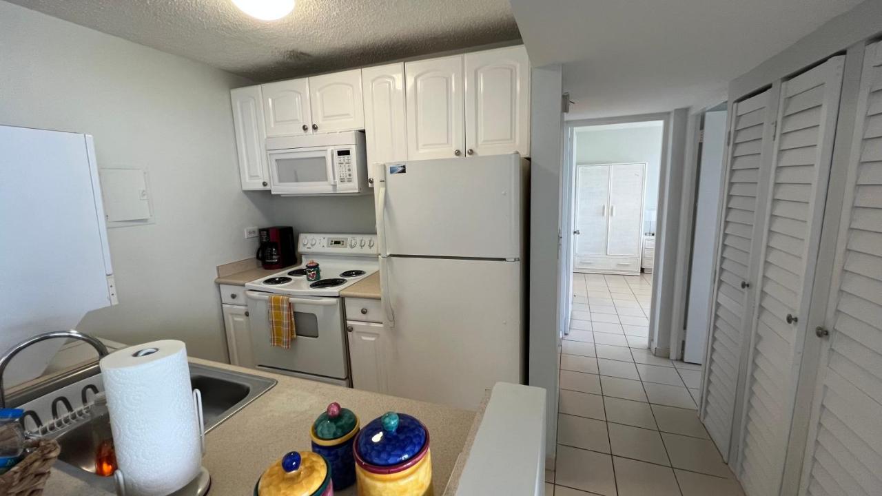 Ocean Front 2 Bedroom & Bath In Isla Verde 圣胡安 外观 照片